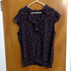 Floral ruffle blouse